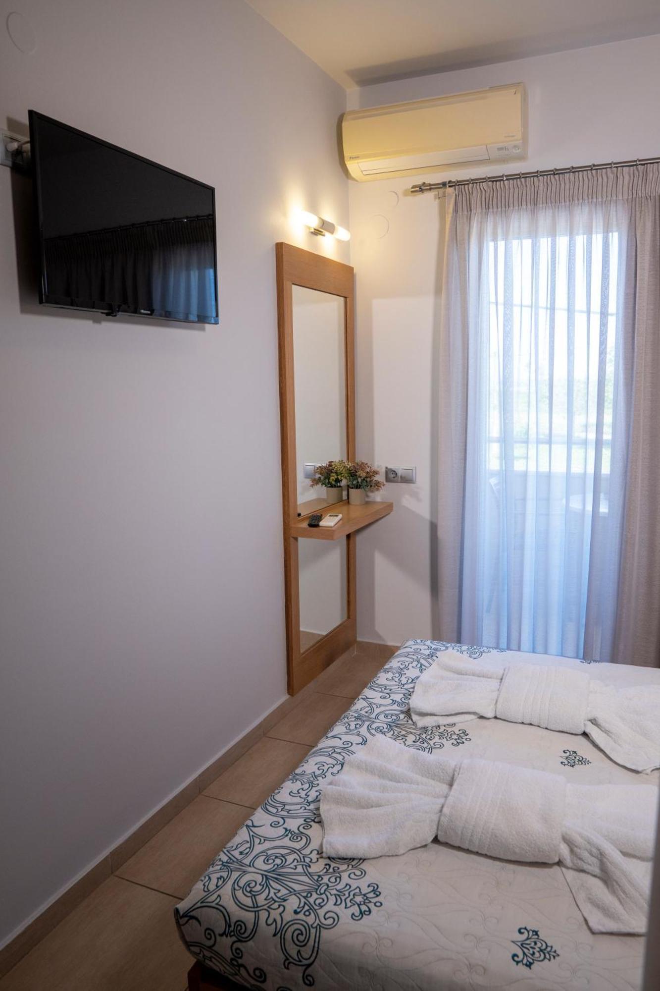 Hotel Epavlis Eleftheriadi Paralia Katerinis Ngoại thất bức ảnh